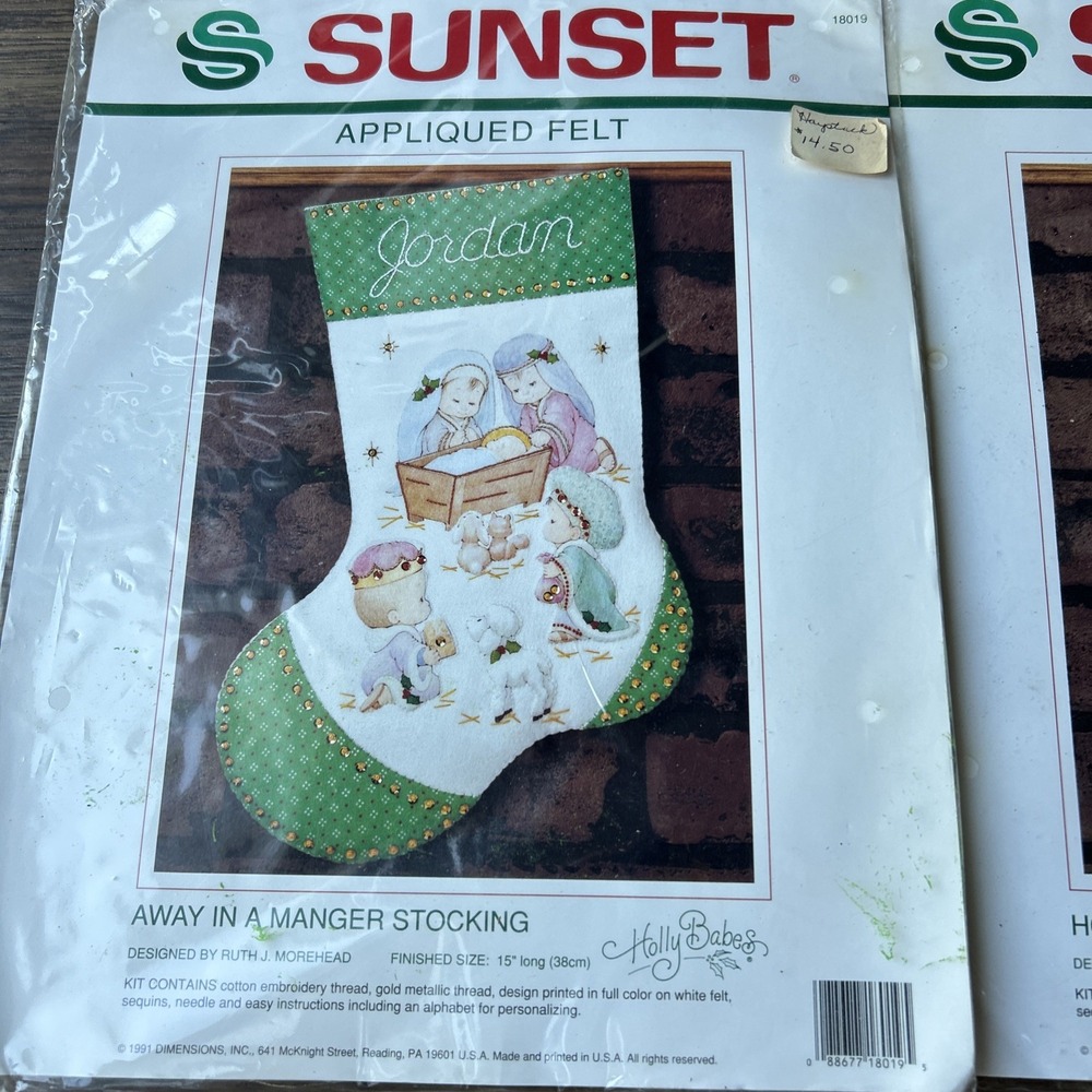 Sunset Christmas Stocking Kit Applique Felt Holly Angel/Away In A Manger Lot 2 - Picture 5 of 7